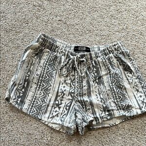 Rewatch Gray and white print Shorts